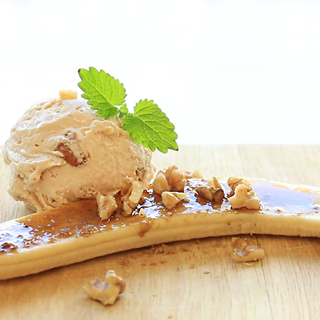 WALNUT. med karamelliserad banan.png