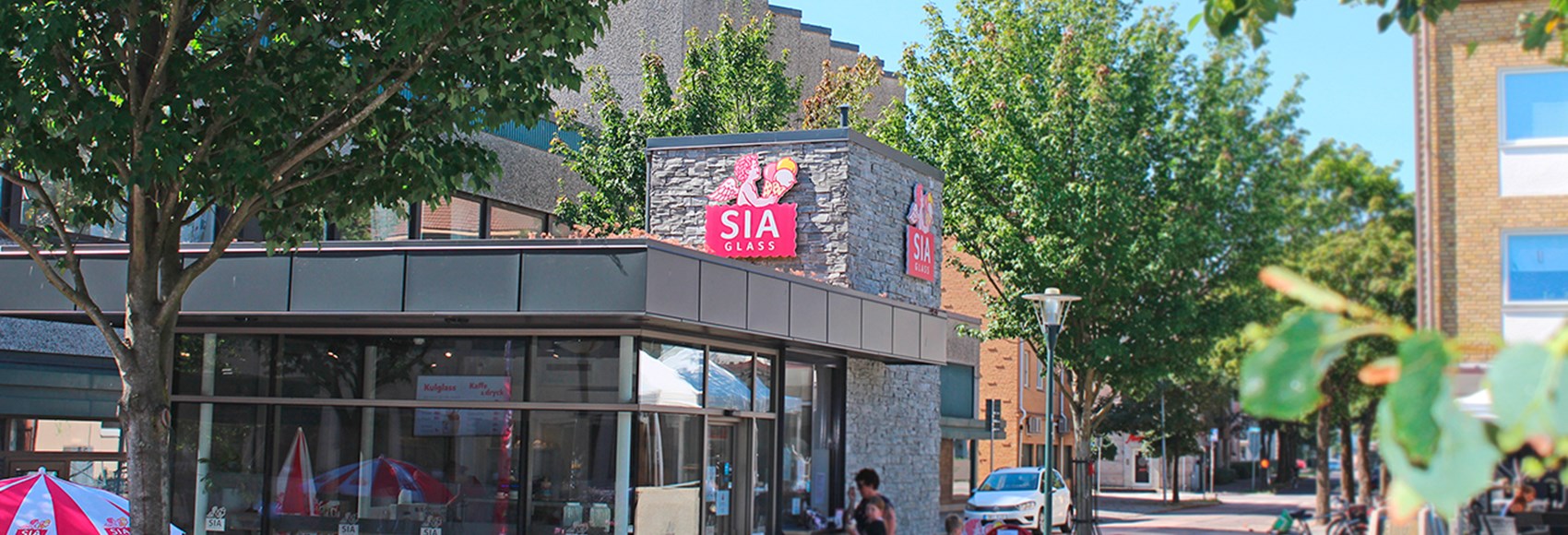 SIA-Glasscafe_exterior.jpg