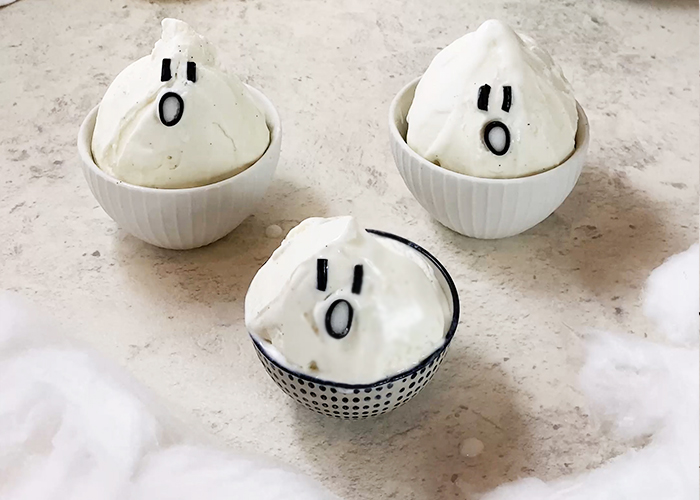 Kusliga glasskulor: Spöken